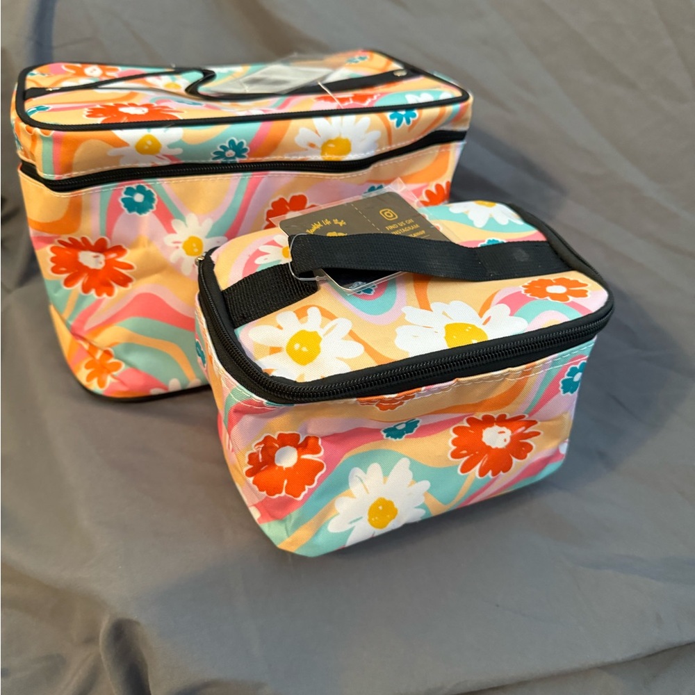 Floral travel set